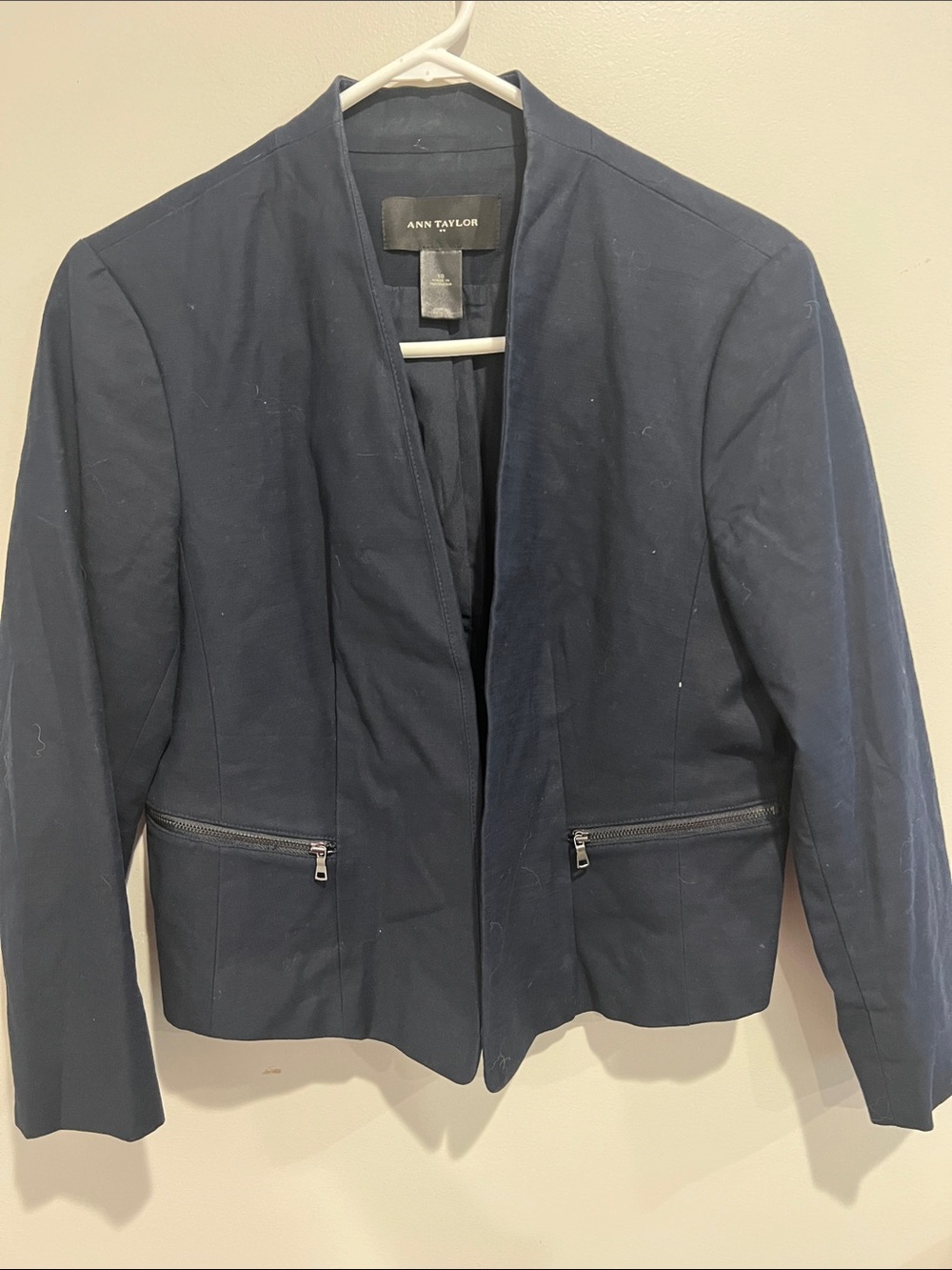 Ann Taylor Dark Navy Open-Front Blazer with Zip Pockets size 10 career tailored